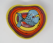 Załaduj obraz do przeglądarki galerii, Awesome summery bowl with a blue fish
