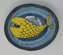 Load image into Gallery viewer, Blue medium platter/ bowl with yellow fish
