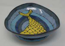 Load image into Gallery viewer, Blue medium platter/ bowl with yellow fish
