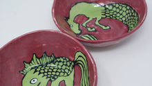 Load image into Gallery viewer, Reversed Seahorse and Seahorse set of two bowls
