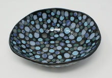 Załaduj obraz do przeglądarki galerii, Amazingly dotted bowl
