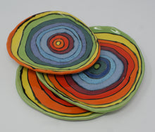 Load image into Gallery viewer, Set of three small colorful plates
