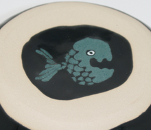 Load image into Gallery viewer, Black bowl with green fish
